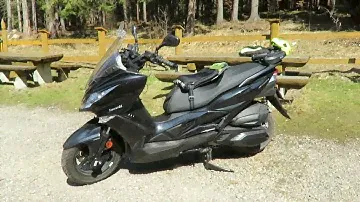 Maxi Skuter Kawasaki J300 PL 2017 ABS