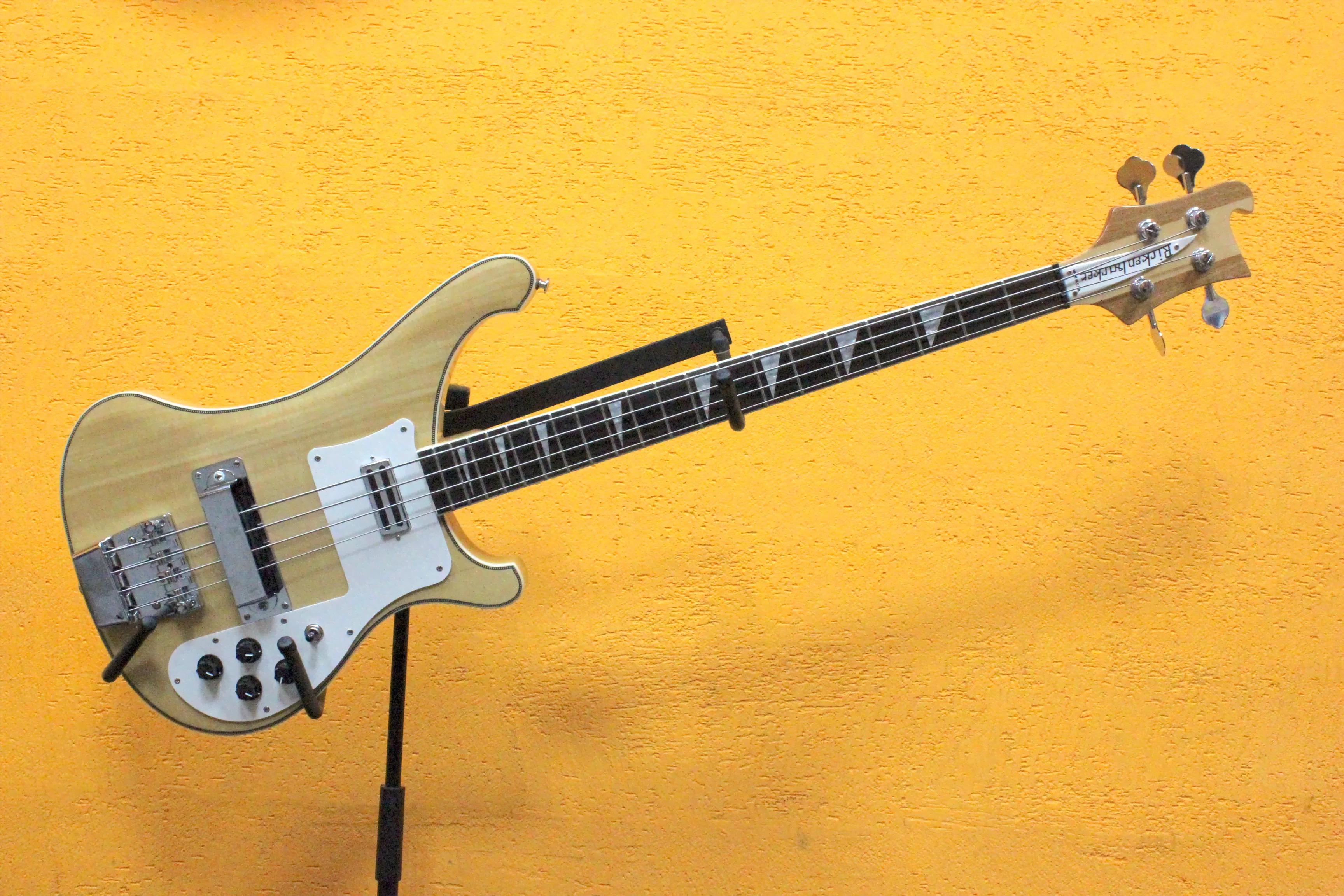 Rickenbacker 4001 Bass Replica