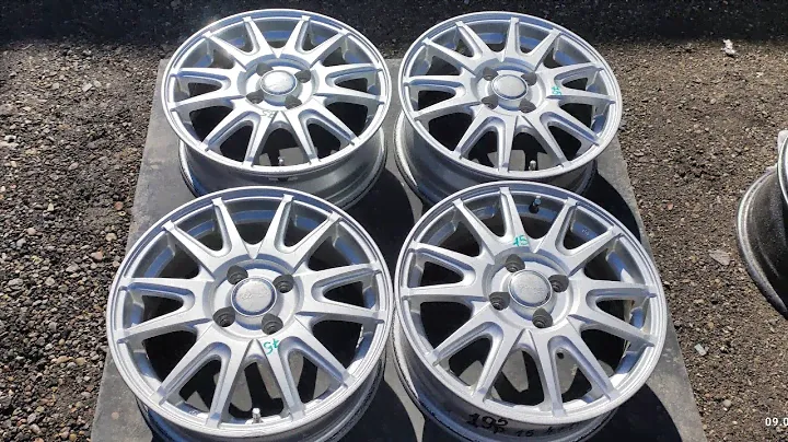 Литые диски r15 4x100 5.5JJ ET42 DIA73.1 Япония Avangrade в Иркутске
