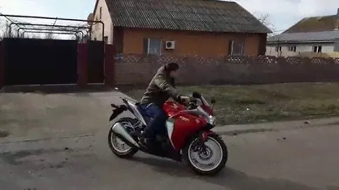 Honda CBR 250r (обзор)