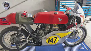 Davies Honda 500/4 Dunlop Replica - ready to race