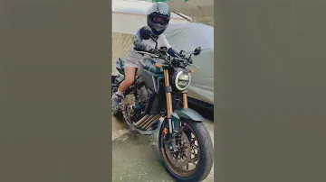 Honda CB650r: Forever RevBomb 😄 #cb650 #bigbike #hondacb650r
