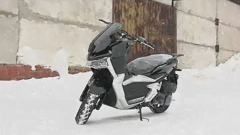 Скутер TRACER ADV. Краткий видео-обзор, инфографика.