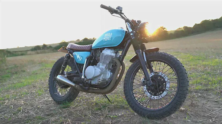 The Moto & Mischief Honda cb400ss build by Twinthing Customs