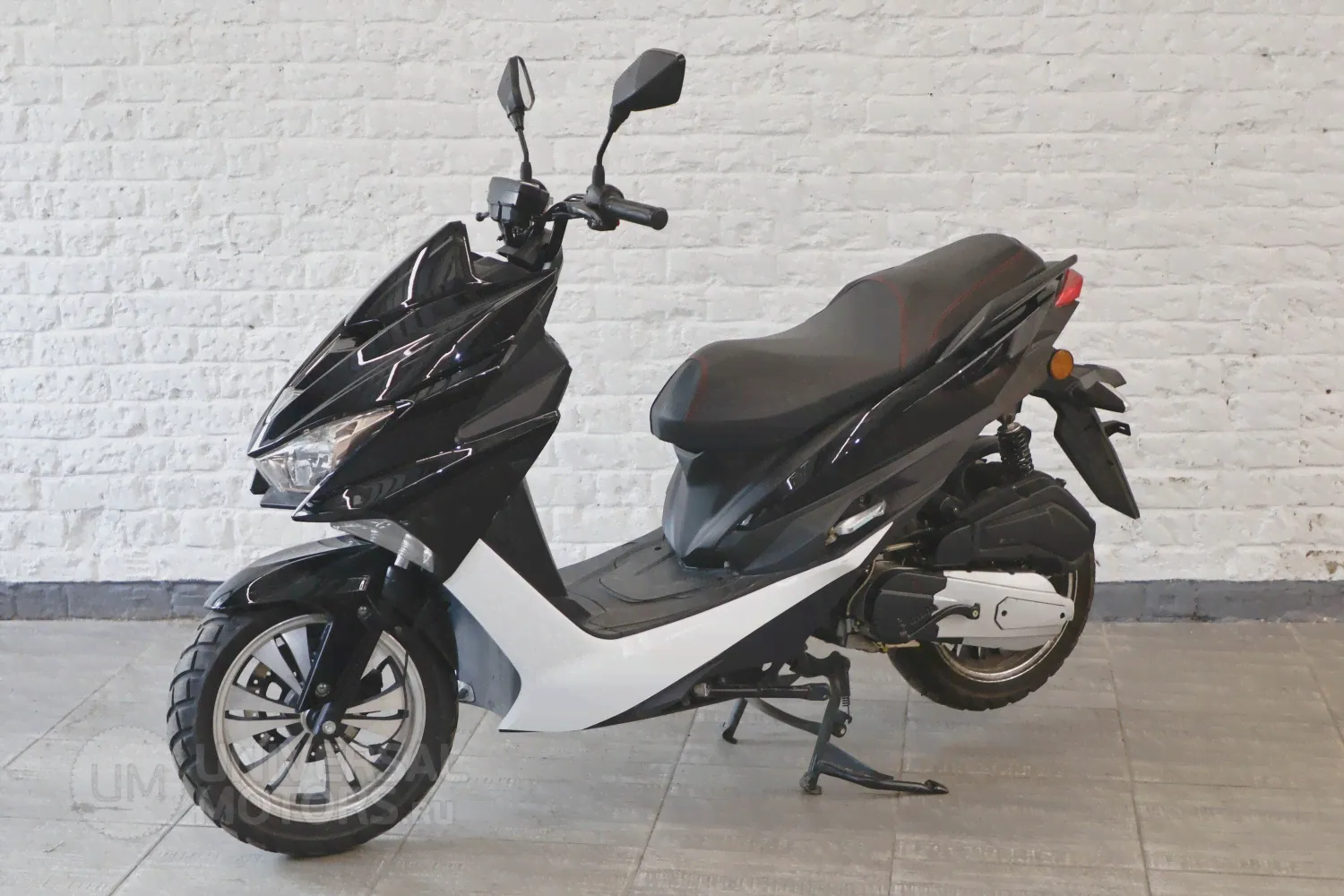 Скутер Yamaha NVX 150 (50) Replica БУ купить в Москве, цены, продажа, интернет-магазин-0