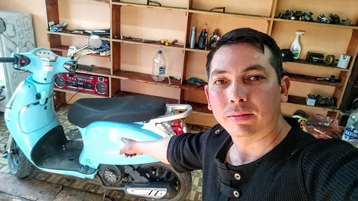 Реплика скутера Vespa 2022 года 125-150 сс.