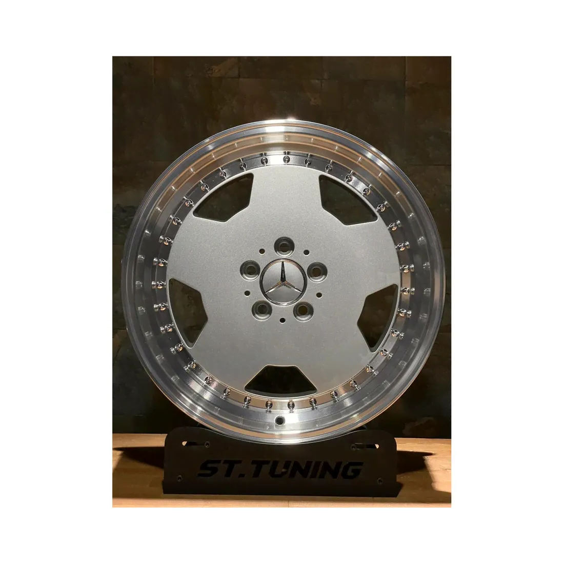 Replica ST MB 5852 8x18 5x112 66.6 ET35 silver machined-0