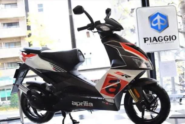 Скутер Aprilia SR 50 R гоночная модификация Евро 4 Replica пробег 0 км New Bike черный-0