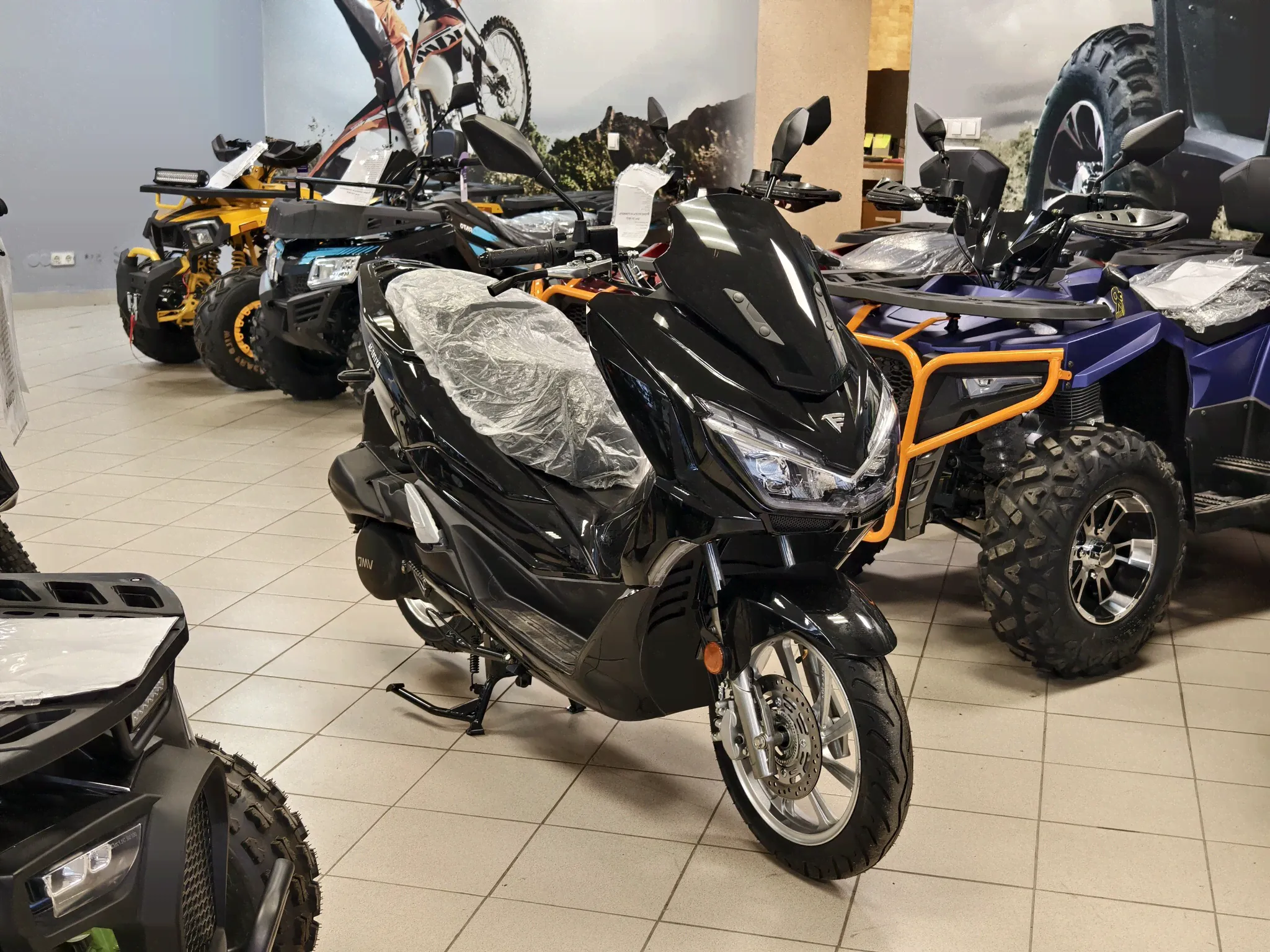 PCX - 200CC (Replica Honda PCX) черный-0