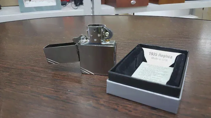 Зажигалка ZIPPO "1935 Replica™" 36*12*56 мм